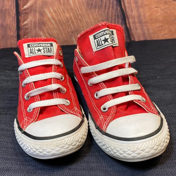 Converse All Star Low - Red Canvas / White Details - Youth size 3 - Picture 3 of 16